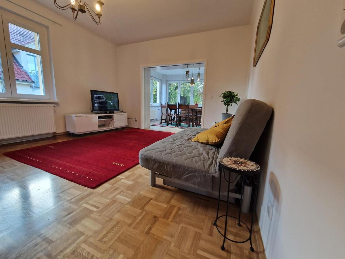 Geraeumige Und Zentrale Ferienwohnung 施塔恩斯多夫 外观 照片